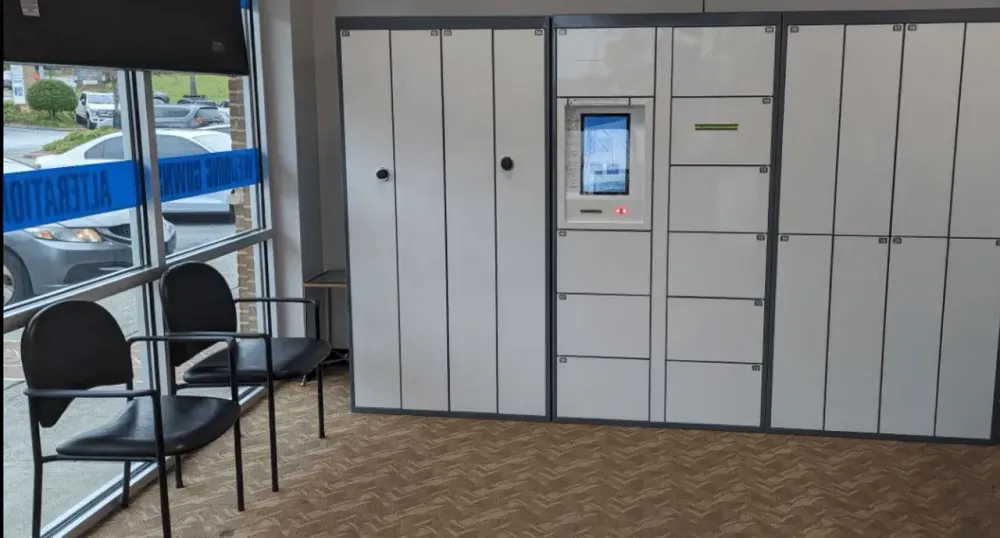 lobby_locker_view.webp